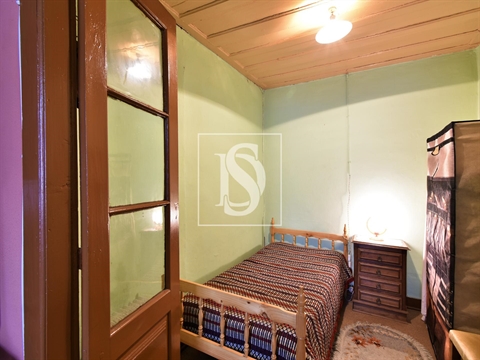 Moradia para Restaurar T6