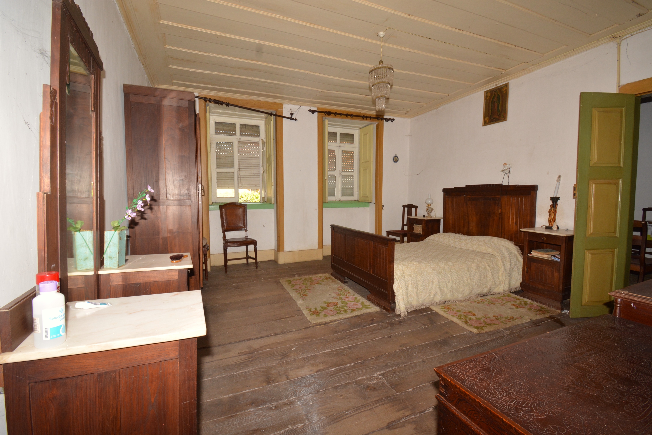 Moradia para Restaurar >=T10