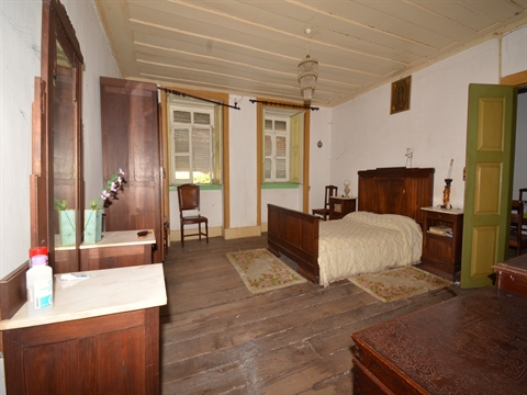 Moradia para Restaurar >=T10