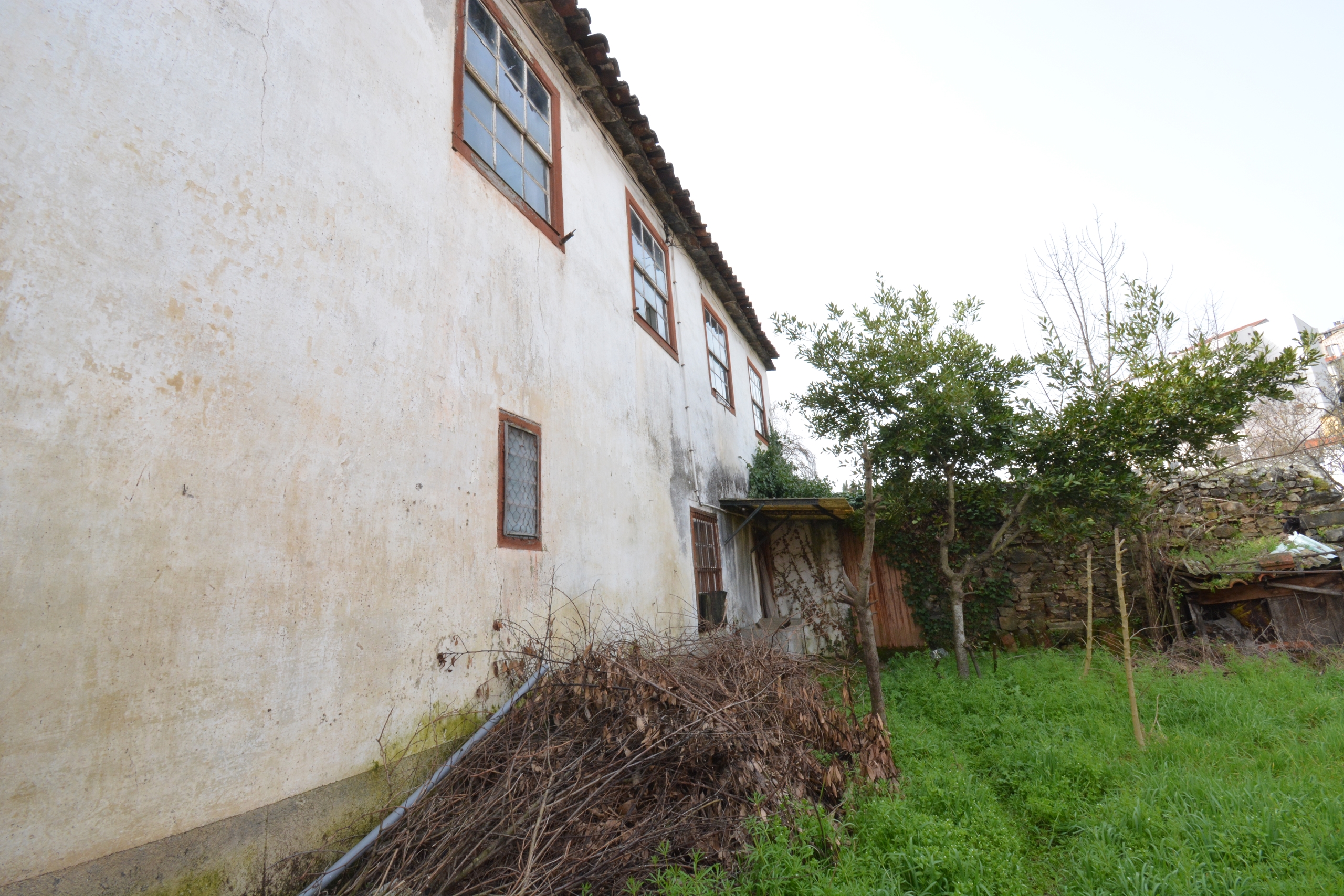 Detached house to restore T2